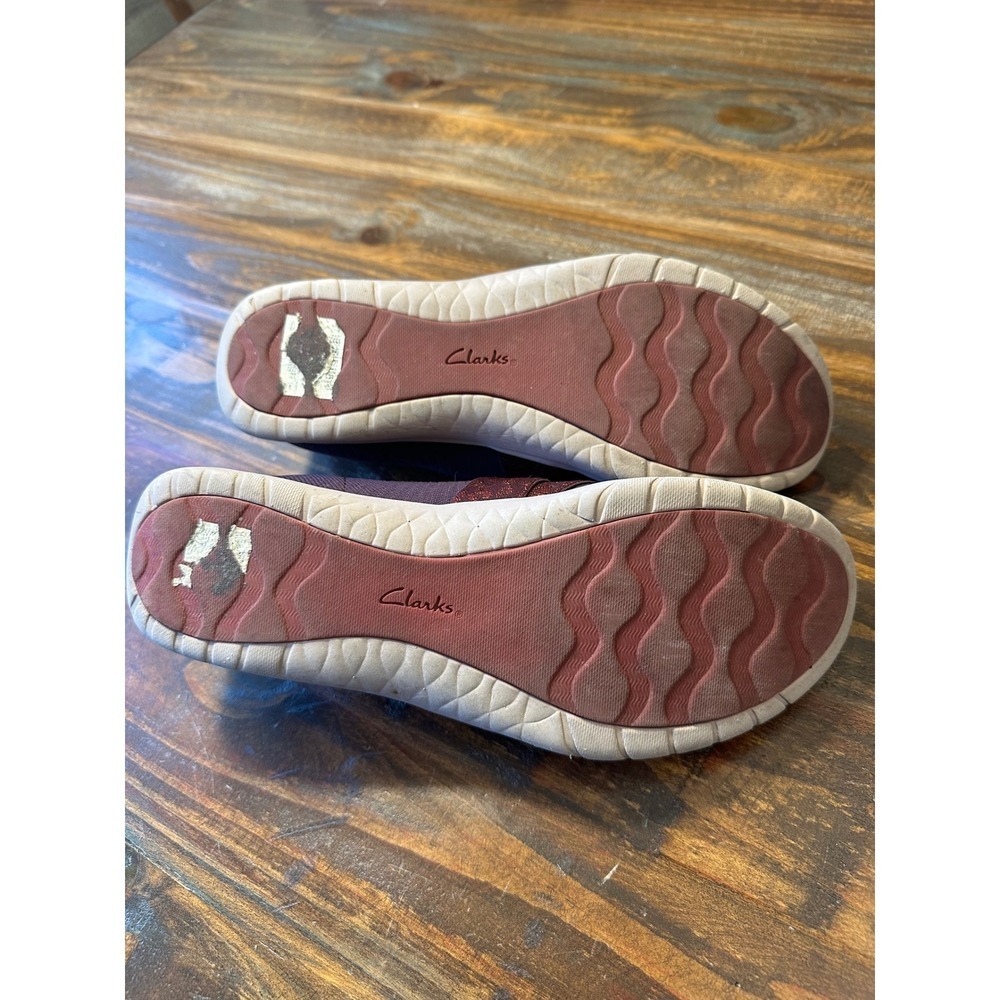 Clarks Cloudsteppers Women's 10 Purple Leopard Knit Slip On Sneakers - Picture 10 of 10
